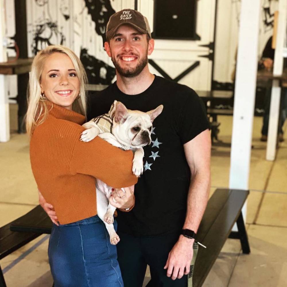 Meet your Posher, Casey